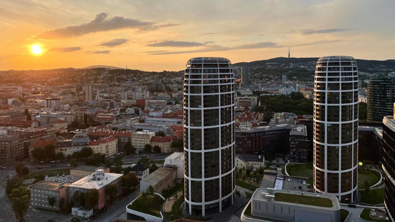 Downtown View Apartment Bratislava Exterior foto